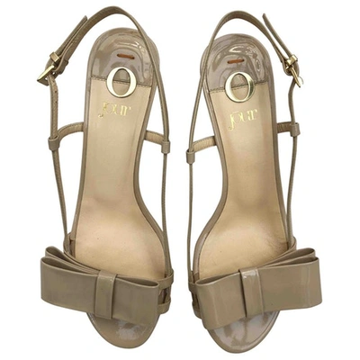 Pre-owned O Jour Patent Leather Heels In Beige