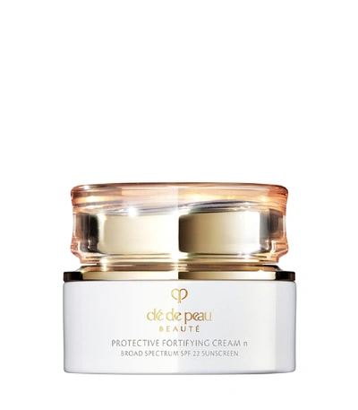 Clé De Peau Beauté Protective Fortifying Cream Spf 22 In Na