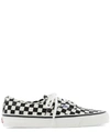 VANS VANS MEN'S BLACK COTTON SNEAKERS,VN0A38EN0AK1 9.5