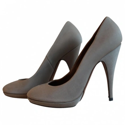 Pre-owned Nina Ricci Grey Heels