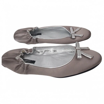 Pre-owned Dolce & Gabbana Flats In Silver