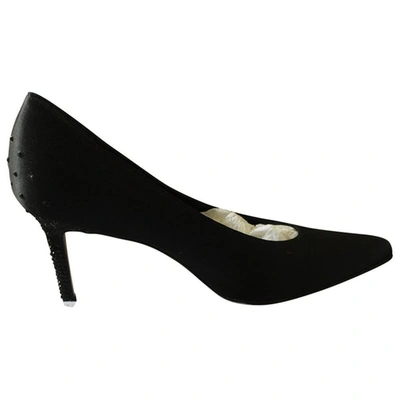 Pre-owned Dior Pumps In Black