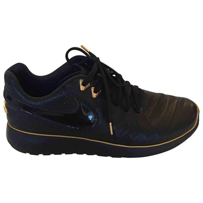 Pre-owned Nike Low Trainers In Black