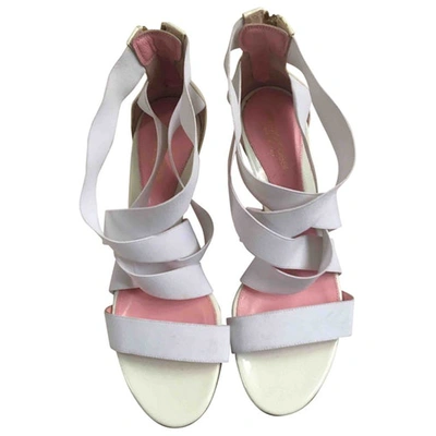 Pre-owned Sergio Rossi Sandals In White