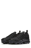 Nike Air Vapormax Plus Sneaker In Black