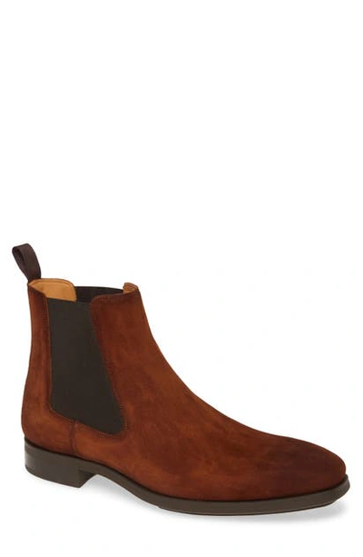 Magnanni Riley Diversa Chelsea Boot In Cognac Suede