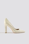 NA-KD ROUNDED TOE PUMPS - OFFWHITE
