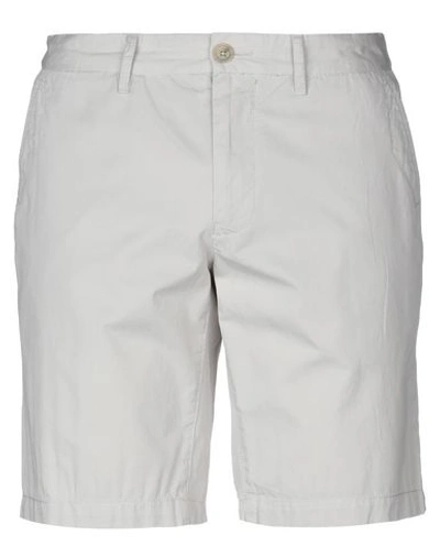 Tommy Hilfiger Shorts & Bermuda In Light Grey