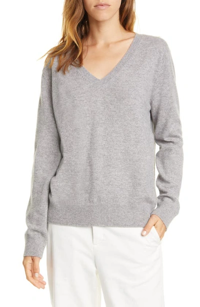 Vince V-neck Fine-knit Cashmere Jumper In Heather Grey