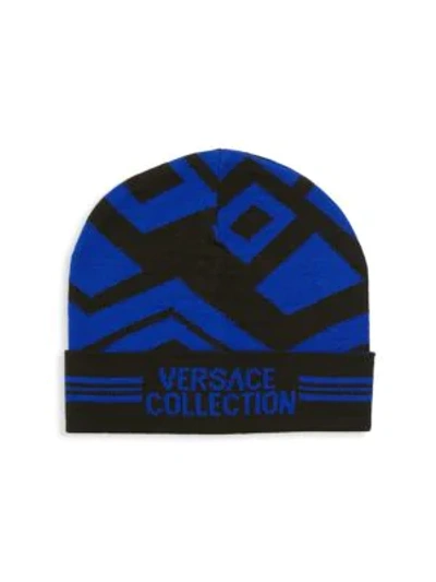 Versace Logo Patterned Hat In Blue Black