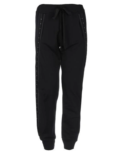 Till.da Casual Pants In Black