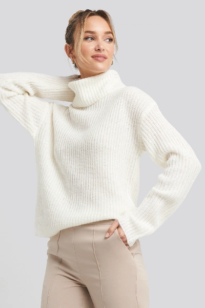 Adorable Caro X Na-kd Big Turtleneck Knitted Jumper - White