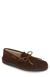 Minnetonka Men's Pile Lined Hard Sole Extended Sizes Slippers In Chocolate
