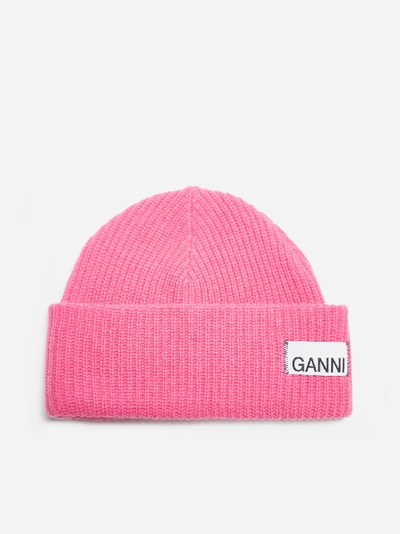 Ganni Berretto In Lana Con Logo In Hot Pink