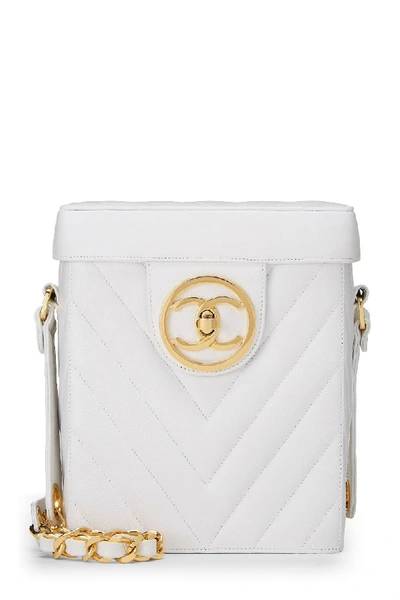 Pre-owned Chanel White Caviar Leather Chevron Circle Lock Shoulder Bag