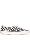Vans Ua Authentic 44 Dx Sneakers In White