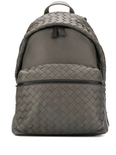 Bottega Veneta Men's Borsa Medium Woven Leather Backpack In Grey