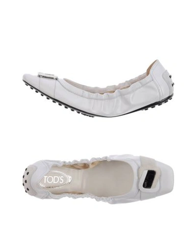 Tod's Ballet Flats In White