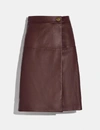 COACH COACH LEATHER SKIRT WITH TURNLOCK - WOMEN'S,88379 CBY 8