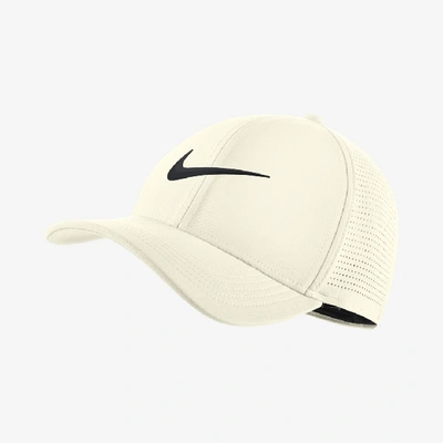 Nike Aerobill Classic 99 Fitted Golf Hat In Cream