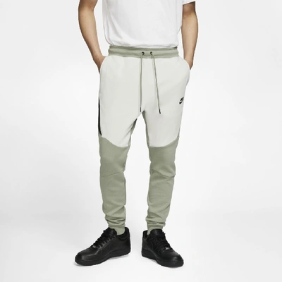 Nike Sportswear Tech Fleece Men's Joggers In Jade Stone