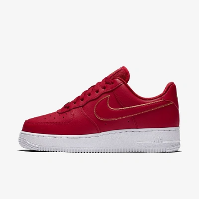 Nike Air Force 1 '07 Essential Icon Clash Women's Shoe In Gym Red/white/metallic Gold/gym Red