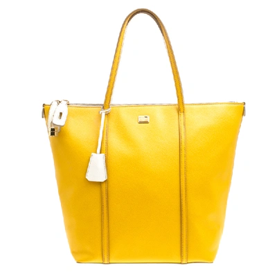 Pre-owned Dolce & Gabbana Yellow/off White Leather Miss Escape Tote