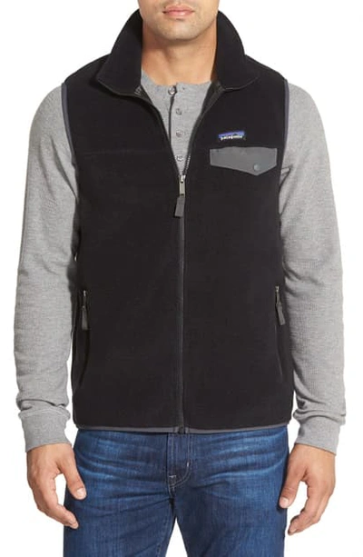 Patagonia Synchilla Snap-t Zip Fleece Vest In Black/ Forge Grey