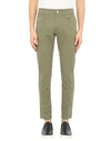 Entre Amis 5-pocket In Military Green