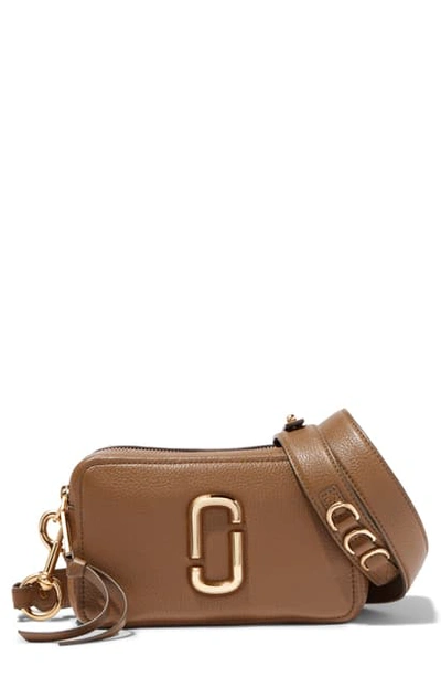 The Marc Jacobs The Softshot 21 Crossbody Bag - Green In Desert Mountain