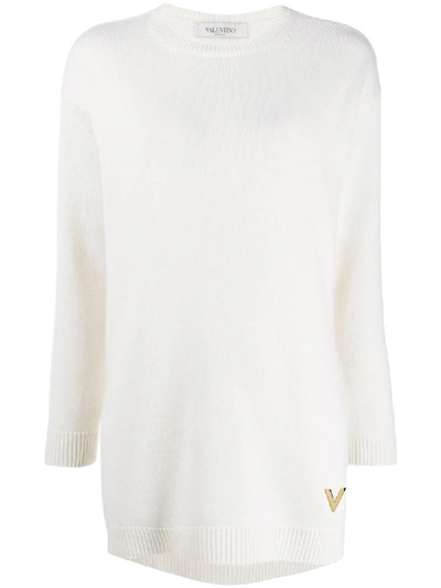 Valentino V-gold Plaque Cashmere Longline Sweater In Neutrals