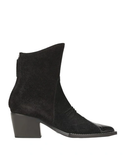 Alyx Ankle Boots In Black