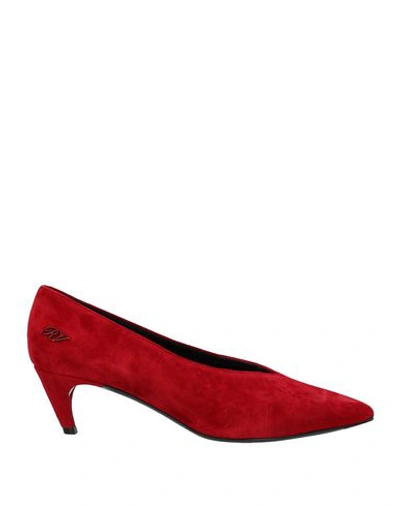 Roger Vivier Pumps In Red