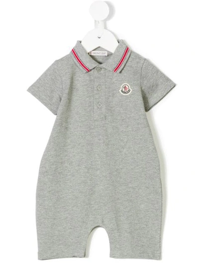 Moncler Babies' Logo贴花连体裤 In Grey