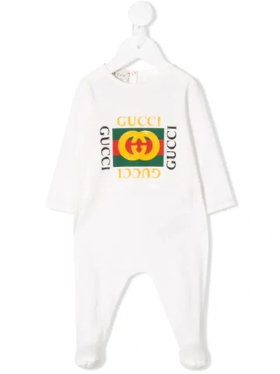 Gucci Babies' Logo睡衣套装 In White