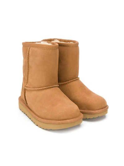 Ugg Teen Classic Ii 绒面短靴 In Brown