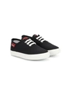 Familiar Canvas Low-top Sneakers In Black