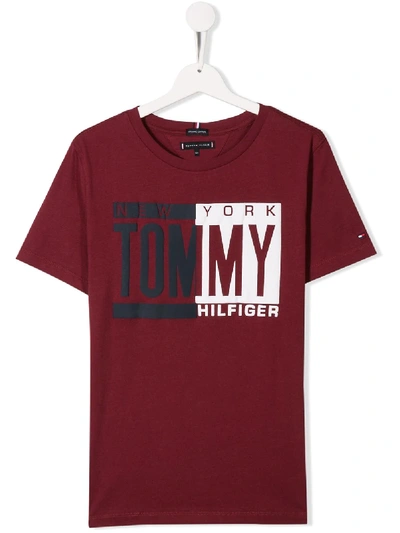 Tommy Hilfiger Junior Teen对比logo印花t恤 In Red