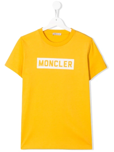 Moncler Teen Logo Print T-shirt In Yellow