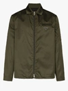 Prada Hemdjacke Mit Logo-schild In Green