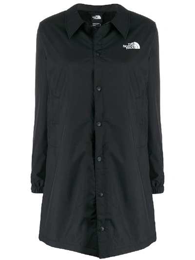 The North Face Graphic Coach Coat In Black