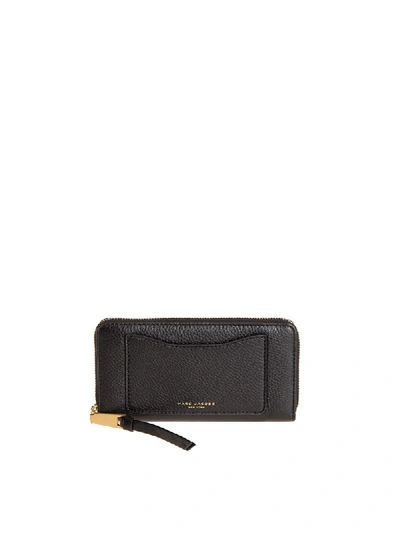 Marc Jacobs Hammered Leather Wallet In Black