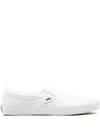 VANS SLIP-ON PRO SNEAKERS