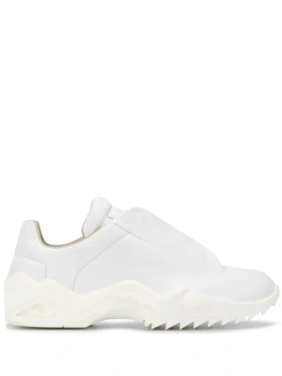 Maison Margiela 隐藏式鞋带拼色运动鞋 In White