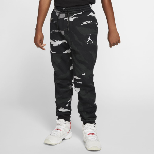jumpman joggers