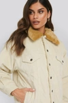 LEVI'S Oversized Cord Fur Trucker Jacket White