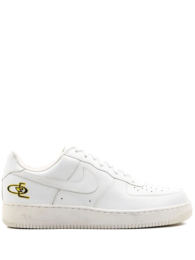 Nike Air Force 1板鞋 In White