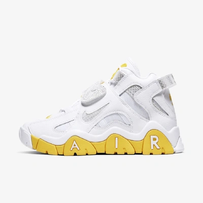 Nike Air Barrage Mid Women's Shoe In White
