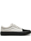 Vans Old Skool Sneakers In White