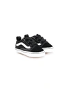 Vans Low Top Lace Up Sneakers In Black